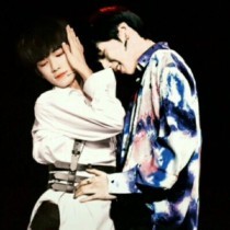 one一个就够了致敬韩寒版app